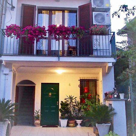 Villa Casa Dei Fiori Somma Lombardo Exterior foto